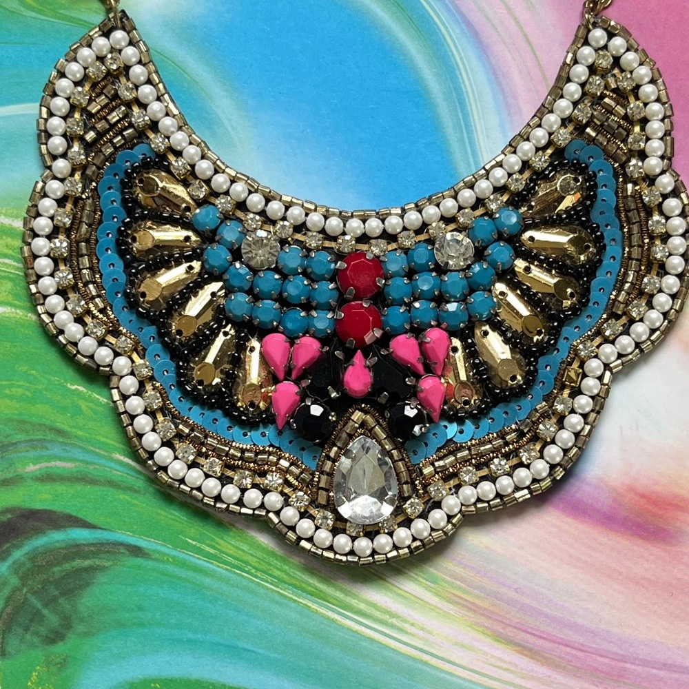 HANDMADE ARTISAN Bohemian Embellished Collar Necklace